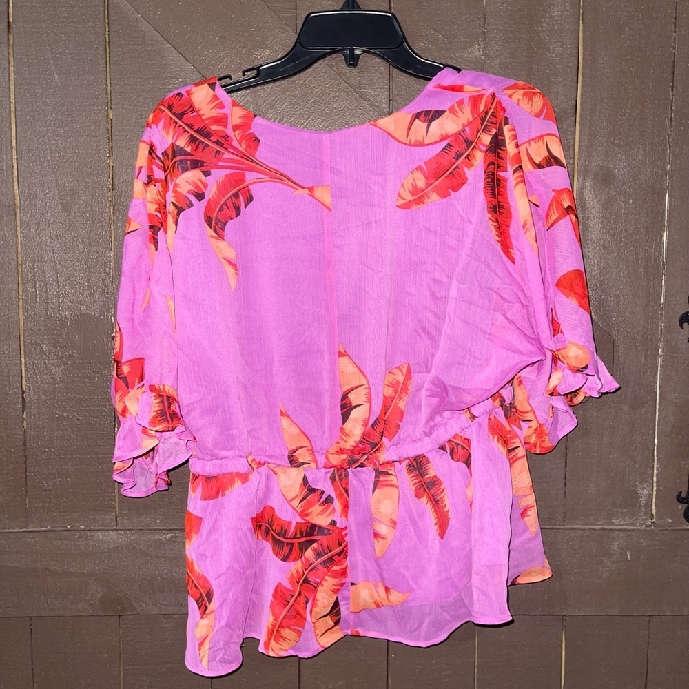 NWT SOFIA V - blouse - Picture 2 of 6